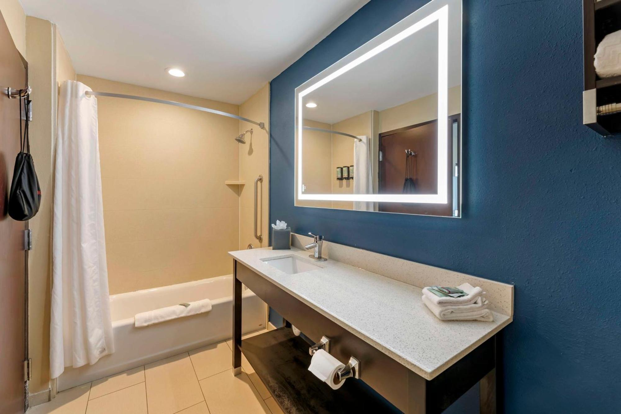 Best Western New Albany Exterior photo